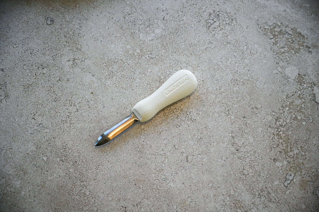 Oyster Knife-Dexter Russel : 2 3/4"