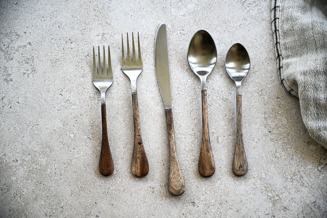 Flatware Set-Wood Handled : 5 Piece